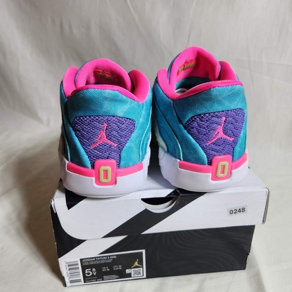 Jordan Kids Sneakers 5.5Y Hyper Jade/Green Strike-white New With Box - Picture 4 of 8